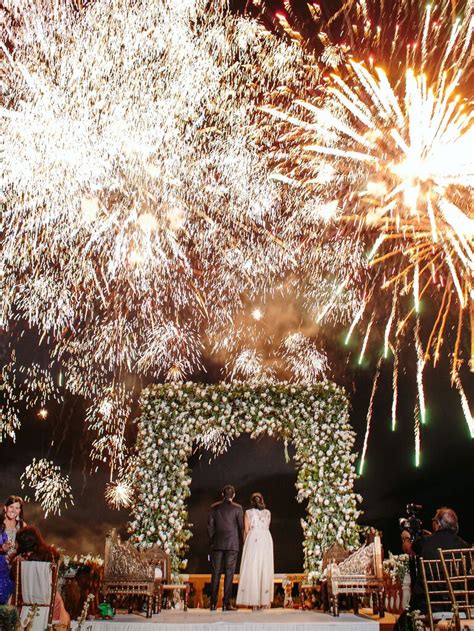 33 Wedding Reception Activities: Fun & Unique Ideas to Wow .